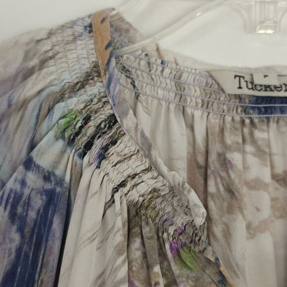 Tucker Watercolor Abstract Silk Top Size XS Button Front Long Sleeve Blouse - Picture 2 of 8
